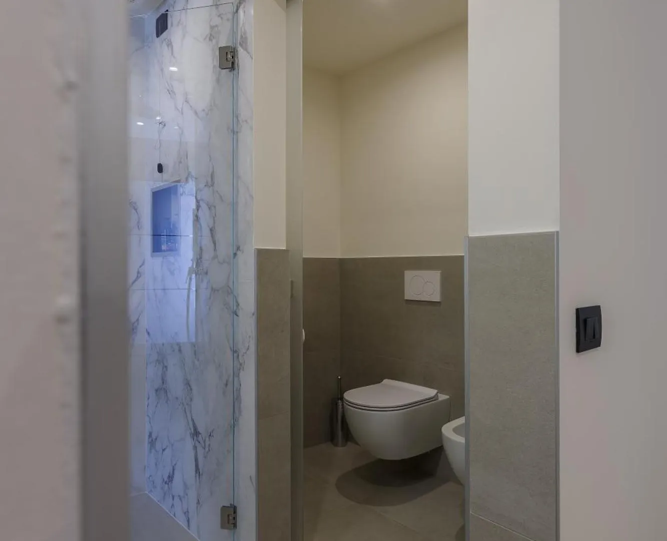 ***  ברנצונה סול גארדה Hotel Drago - Garda Lake Collection איטליה