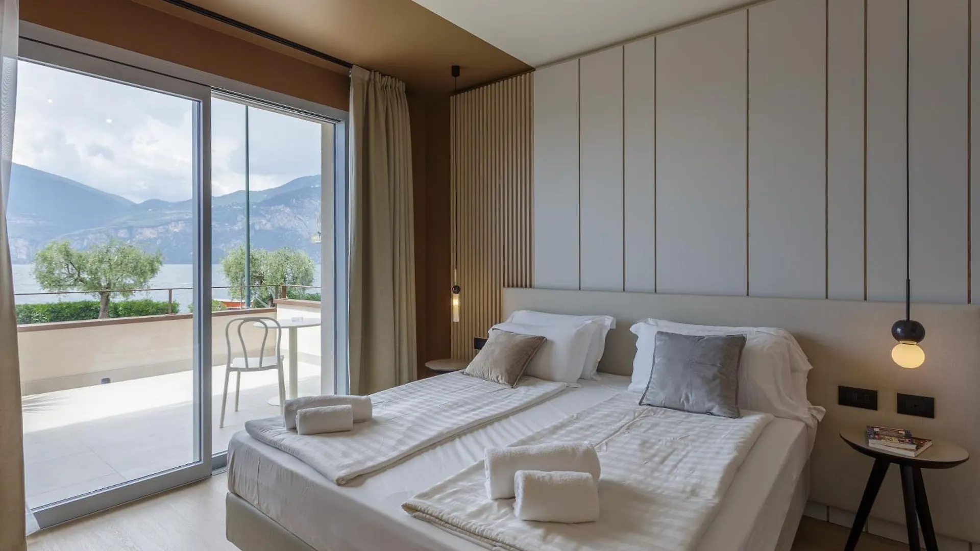 ***  Hotel Drago - Garda Lake Collection Brenzone sul Garda Italy