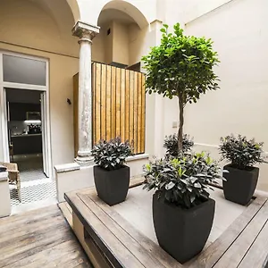 Suitelifetrevi Maison d'hôtes